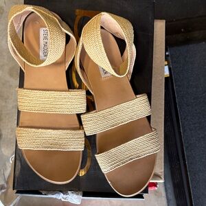 Steve Madden Women's Cream Sandals